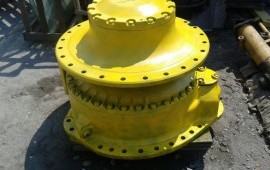 Продаются бортовые редук. хода на Komatsu D275A-5