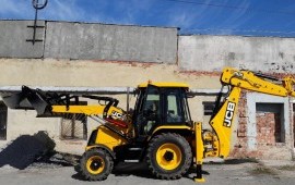 Аренда (Услуги) экскаватора-погрузчика JCB 3cx