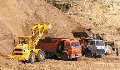 Доставка песка, щебня чернозёма керамзита от 1 м3.