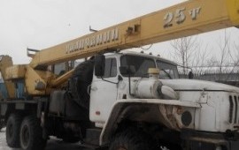 Автокран на базе урал 4320 в Новозавидовском