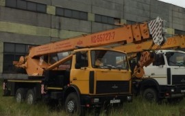 Автокран "Машека" 25 тонн, стрела 28 метров