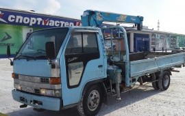 Бортовой манипулятор Isuzu Elf 2.5t