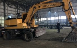 Сдаю в аренду колесный экскавтор