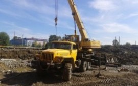 Автокран вездеход