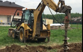 Аренда ямобура JCB