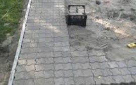 Укладка тротуарной плитки. Газоны. Озеленение в Рыбном