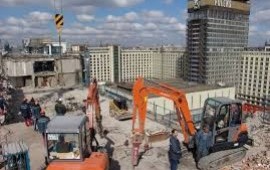 Демонтаж старых домов