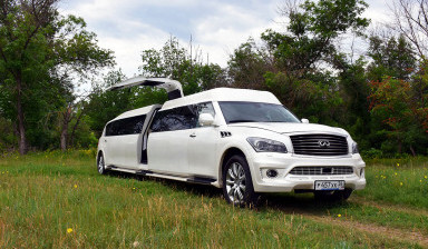 Аренда лимузина INFINITI QX56II "White Prince"