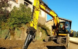 Экскаватор с гидромолотом аренда услуги Москва обл