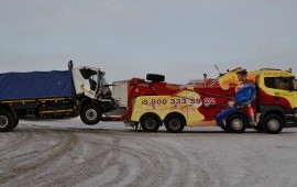 Грузовой эвакуатор SCANIA