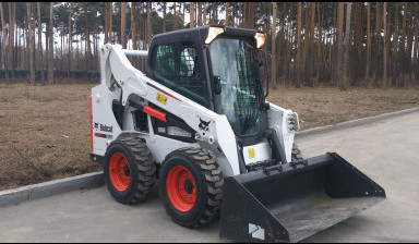 Аренда услуги минипогрузчика Bobcat в Екатеринбурге kolesnye
