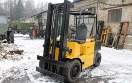 Вилочный погрузчик в аренду