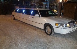 Лимузин Town Car*заказ*аренда*услуги ХМАО