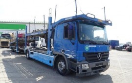 Грузовой эвакуатор автотранспорта