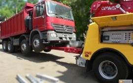 Грузовой эвакуатор автотранспорта