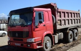 Самосвалы и тонары на перевозку песка, щебня