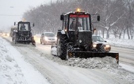 Трактор с щеткой МТЗуслуги аренда спецтехники