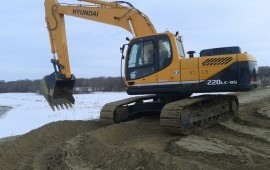 Komatsu 220