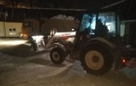 Уборка и вывоз снега спецтехникой