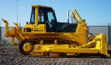 Сдаю в аренду автобульдозер KOMATSU D65