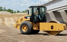 Аренда, услуги дорожный каток Caterpillar CS-74