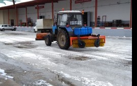 Услуги МТЗ трактор. Щётка с поливом, отвал
