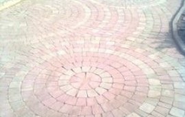 Укладка тротуарной плитки. Благоустройство в Норильске