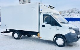 Водитель с личным грузовым автомобилем