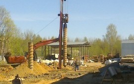 Аренда ямобура на гусеницах услуги заказ
