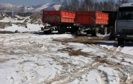 Самосвалы и погрузчики