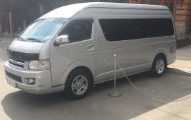 Услуги микроавтобуса Toyota Hiace