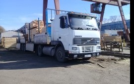 Аренда шаланда с кониками. Вологда грузоперевозки