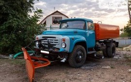 Доставка воды, полив газонов