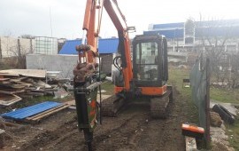 Экскаватор мини, Гидромолот ЯМОБУР Полноповоротный