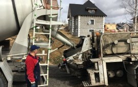 Автобетононасос недорого в аренду (АБН32)