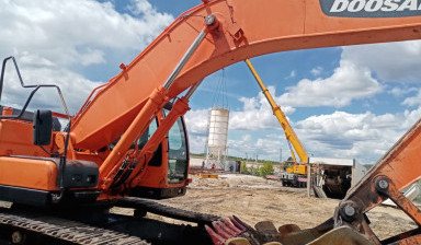 Аренда экскаватора. Услуги. Заказ спецтехники в Благовещенске