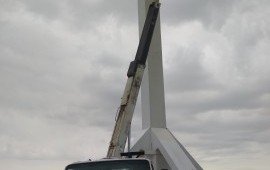 Услуги автовышки ( мехрука). Аренда. Заказ..