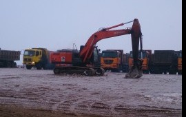 Аренда экскаваторов гусеничных. Услуги спецтехники
