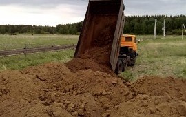 Глина на подсыпку. Доставка сыпучих материалов.