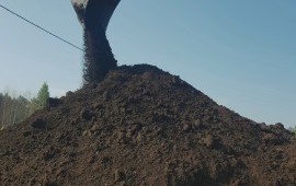 Грунт под засыпку, пескогрунт, растительный грунт.