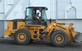 Аренда фронтального погрузчика Liu Gong CL842