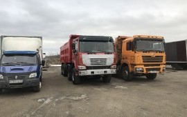 Самосвал 8/4 25м3 аренда. Песок, щебень, земля.