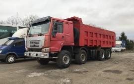 Самосвал 8/4 25м3 аренда. Песок, щебень, земля.