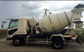 Аренда бетоносмесителя 3 м3. Заказ миксера.