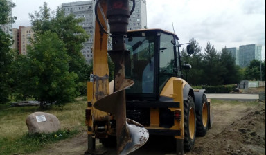 Аренда ямобура JCB. Шнековое бурение.