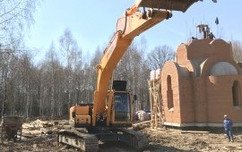 Экскаватор гусеничный аренда. Доставка тралом. в Голицыно