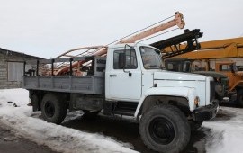 Ямобур БКМ 317 аренда. Услуги бурения.
