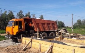 Аренда самосвала, вывоз мусора, доставка сыпучих.