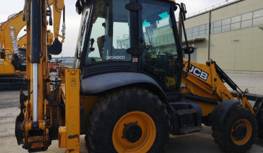 Экскаватор-погрузчик JCB 3CX