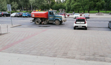 Аренда водовоза на базе поливомоечной машине в спб в Санкт-Петербурге (СПб)